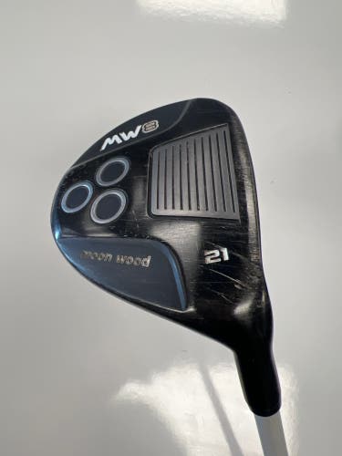 Right Handed Moon Wood MW8 Fairway Wood Senior Flex 7 Wood (Used)