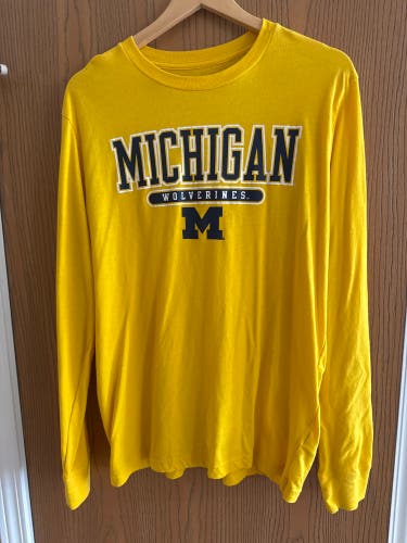 Michigan Wolverines Large Long Sleeve Shirt (New)