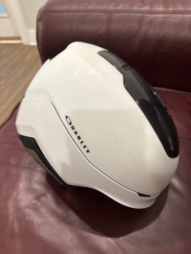 Men's Large Oakley MOD 5 MIPS Helmet (Used)