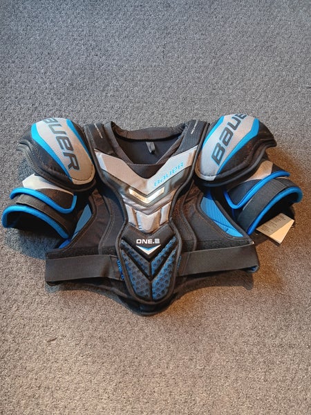 Large/Extra Large Senior Bauer Supreme One.8 Shoulder Pads (New)