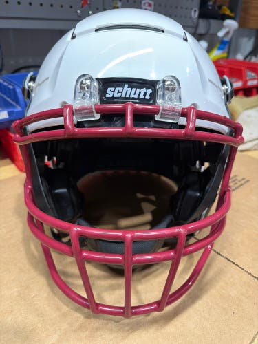 USED SCHUTT F7 2.0 - LARGE - WHITE