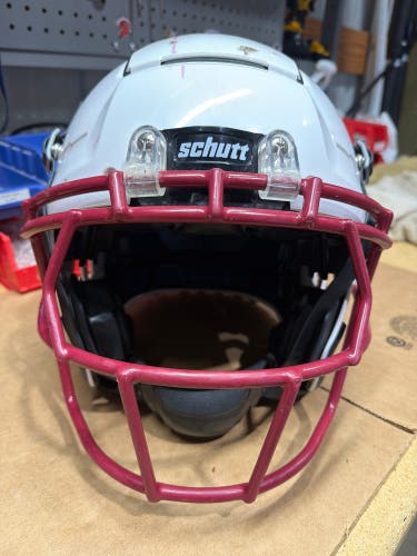 USED SCHUTT F7 2.0 - MEDIUM - WHITE