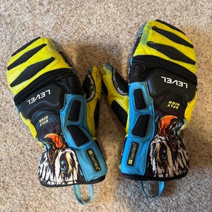 Yellow Medium/Large Adult Unisex Level Gloves (Used)