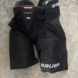 Senior Medium Bauer Vapor Hyperlite Hockey Pants (New)