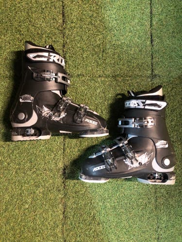 Mondo 22 & 22.5 Kid's Roces Idea Free Ski Boots (Used)