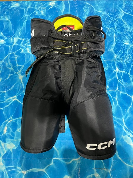 Youth Large CCM AS-V Pro Hockey Pants (Used)
