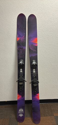 Women's Salomon 170 cm Powder Rockette Skis With Bindings Max Din 13 (Used)