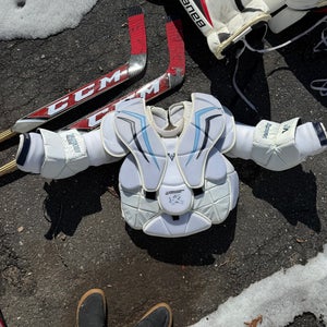 Medium Vaughn Velocity V6 Goalie Chest Protector (New)