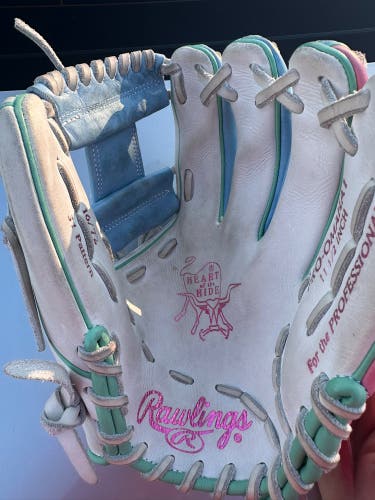 2025 Rawlings Heart of the Hide Omaha Collection Beach Ball #16/72 Softball Glove