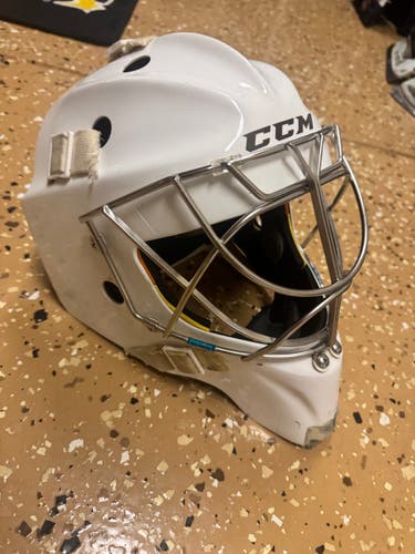 Medium Senior CCM Axis Pro Goalie Mask (Used)