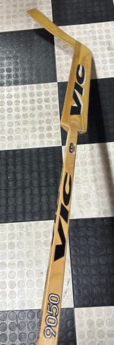 Vintage - New - Vic (Victoriaville) 9050 Wood Goalie Stick - 26" Paddle, Regular curve, Hrudey Model