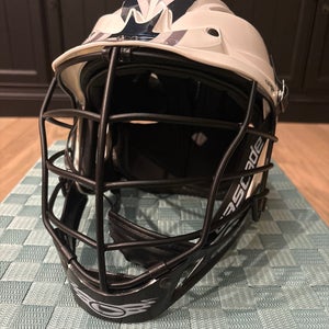 Cascade CPV-R Helmet (Used for 1 season) Size  M/L Can remove decals upon request for free