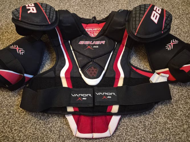 XL Senior Bauer Vapor X40 Shoulder Pads (Used)