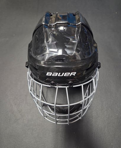 Brand New Senior Medium Bauer Re-Akt 70 Black helmet combo