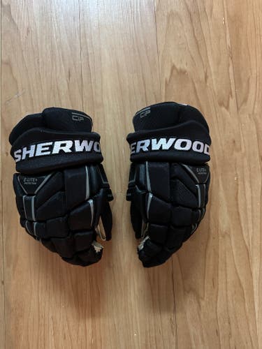 Sher-Wood Code TMP 1 Gloves 13" (Used)