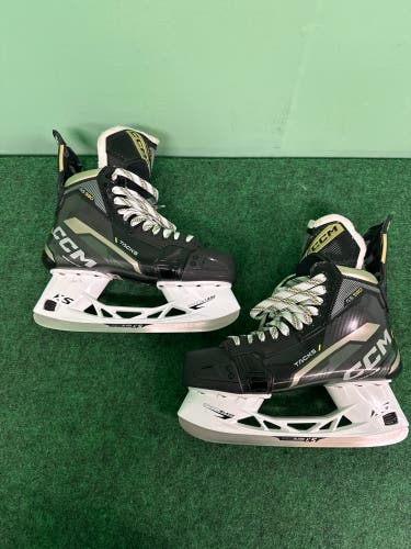 Senior CCM Tacks AS580 Hockey Skates (Wide) Size 10 (Used)