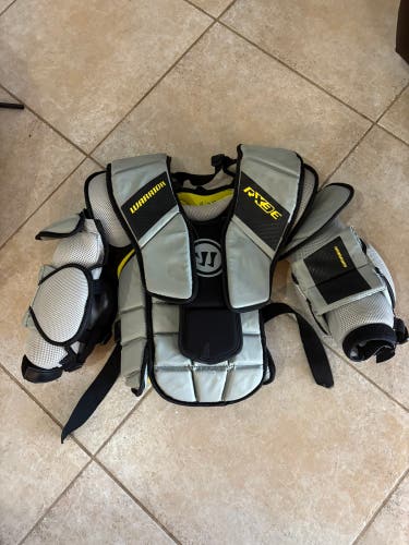 Large/Extra Large Warrior Ritual RX3 E Goalie Chest Protector (Used)