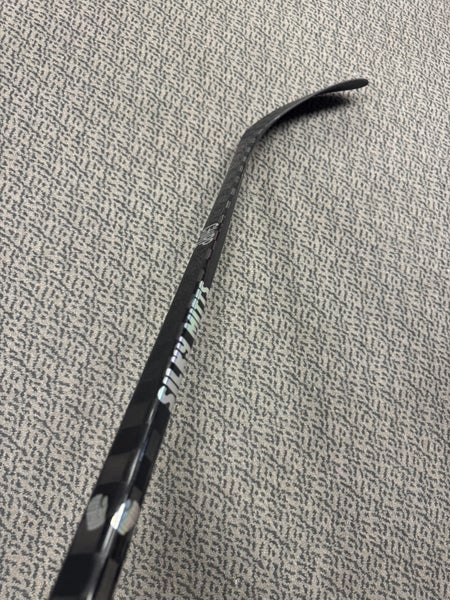 Chirp Silky Mitts Intermediate Left Hand Hockey Stick P28 55 Flex (New)