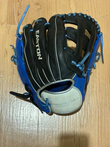 Black Easton Tournament elite RH Baseball Glove 11.5" (Used)