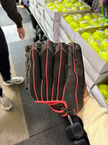 Used Wilson BB/SB Glove LH Throw Black 12" 11605-S000206464