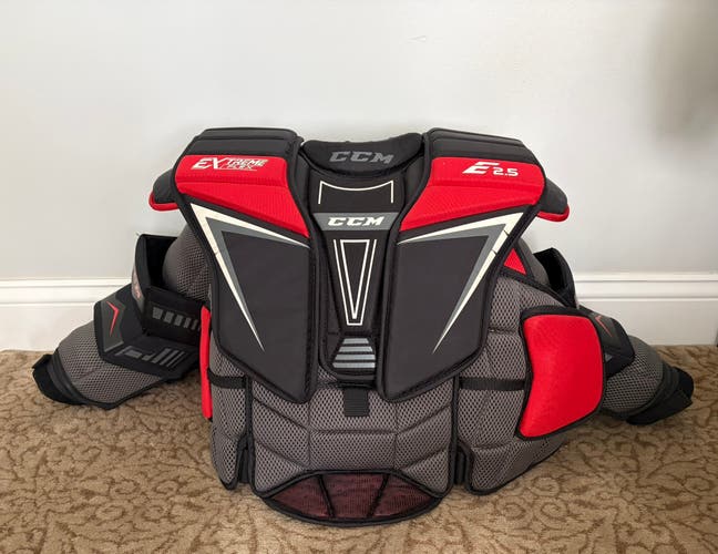 Large/Extra Large CCM Goalie Chest Protector (Used)