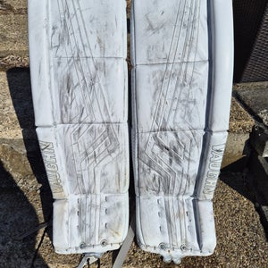 31" + 2" Vaughn Pro V Elite Goalie Leg Pads Pro Stock (Used)