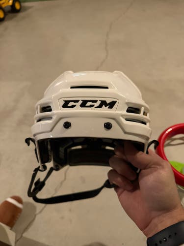 Large CCM Tacks 910 Helmet (Used)