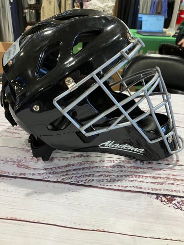 Adult L/XL Akadema Catcher's Mask (Used)