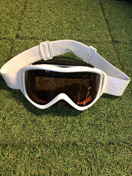 White Women's Smith Snowboard Goggles (Used)