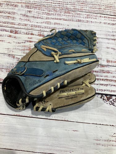 Gray Mizuno Prospect RH Baseball Glove 10.5" (Used)