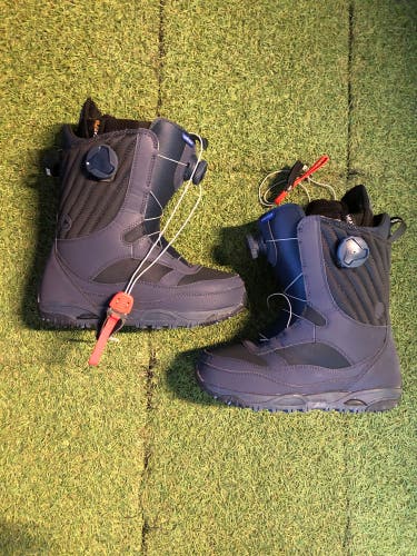 Women's 8.5 Burton Limelight BOA Snowboard Boots (Used)