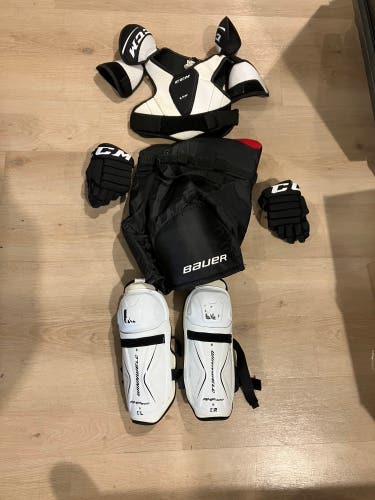 Youth Medium Hockey Starter Kit (Used)