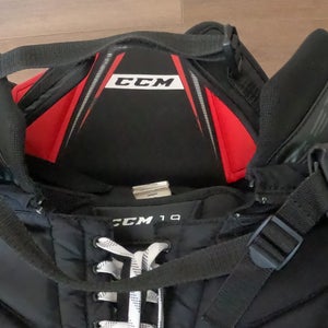 Intermediate Small 2023 CCM 1.9 Hockey Goalie Pants (Used)