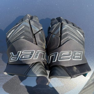 Bauer Vapor Flylite Gloves 14" (Used)