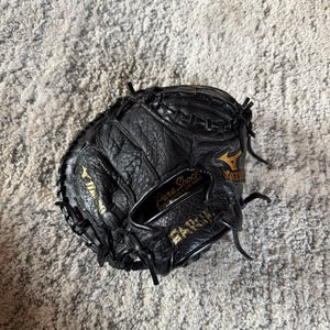 Mizuno Prospect RH Catcher's Baseball Glove 31.5" (Used)