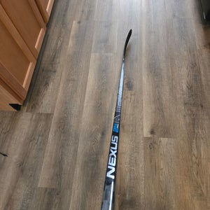 Lightly Used SR Bauer Nexus 2N Pro Left Hand Hockey Stick P88 102 Flex