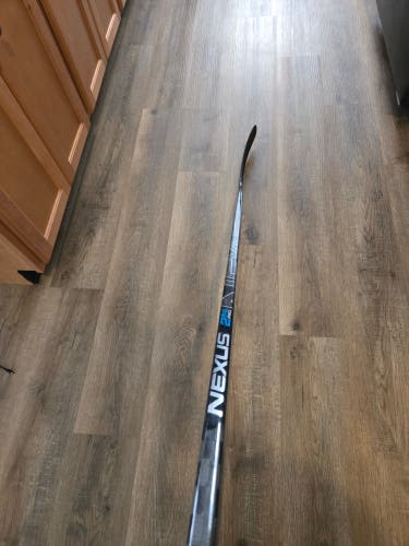 Lightly Used SR Bauer Nexus 2N Pro Left Hand Hockey Stick P88 102 Flex