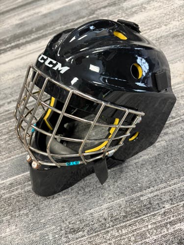 CCM Axis 1.5 Goalie Mask | Junior (53-58cm)