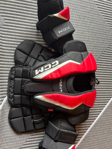 Large/Extra Large 2023 CCM Extreme Flex E6.5 Goalie Chest Protector (Used)