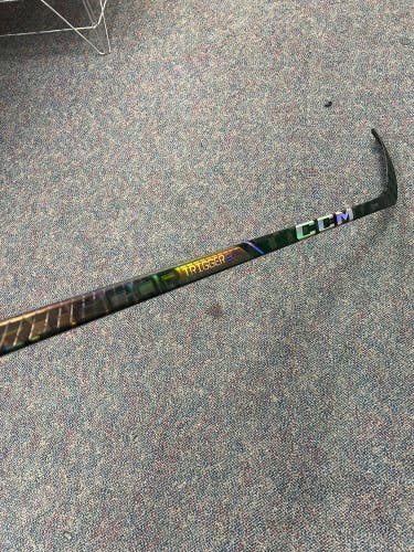 Senior CCM Ribcor Trigger 9 Pro Hockey Stick | RH P90TM