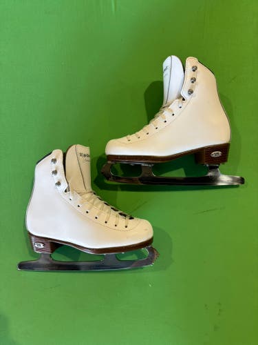 Riedell Diamond Figure Skates | Size: Junior 1 | Riedell Eclipse Capri Blades