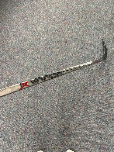 Intermediate Bauer Vapor 1X Hockey Stick | RH P92