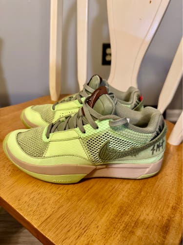 Kid's 6.5Y (Big Kids / Youth) Nike Ja 1 Shoes (Used)