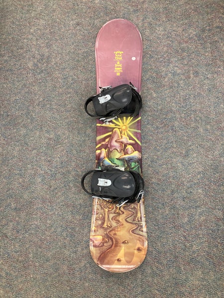 Lamar Pixie 132cm Snowboard with Medium Lamar Bindings