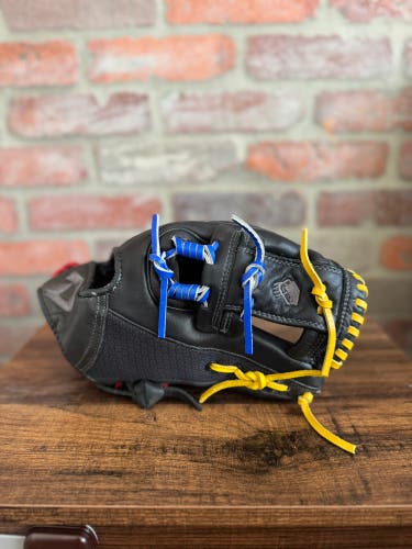 Used DeMarini Diablo Dark INF 11.5 inch Glove
