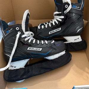Black 2025 Bauer XLP Hockey Skates Regular Width 10 (Used)