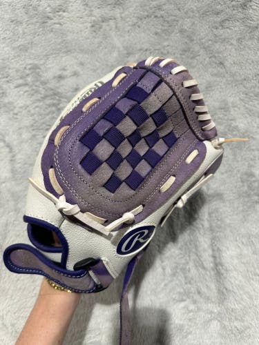 White Rawlings WFP115 RH Softball Glove 11.5" (Used)