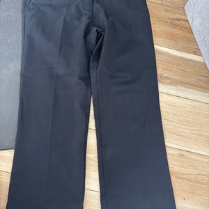 Black Size 4 Women's Adidas Pants (Used)