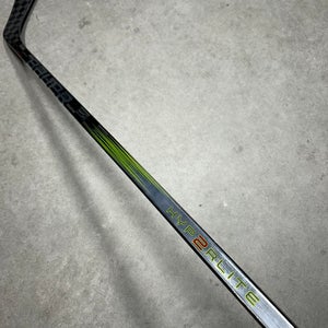 87 Flex SR P92 Senior Bauer Vapor Hyperlite2 Right Hand Hockey Stick (New)