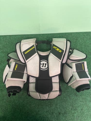 Warrior Ritual RX3 E Goalie Chest Protector (Used) | Junior S/M